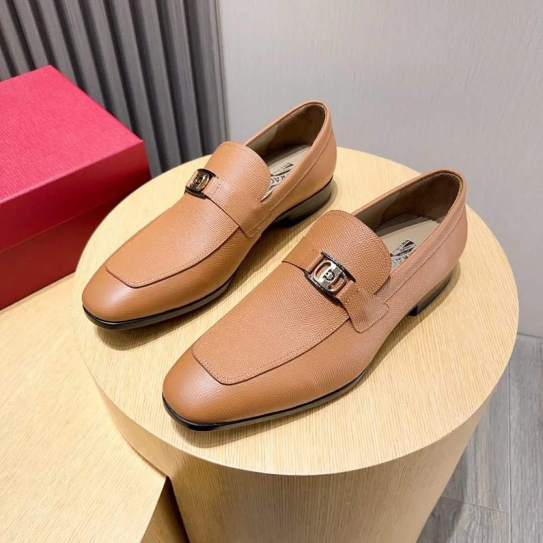 Factory P620💰🔥《Ferragamo》👏Latest•High-end top brand luxury~purchasing agent, top~quality. New fashionable business men's shoes🔜The uppers are made of original cashmere cowhide➕cowhide·lining, with fine workmanship. The original stylish and soft combination wear-resistant and non-slip outsole is light and comfortable on the feet. The real thing looks better in real life. Size: 38/44